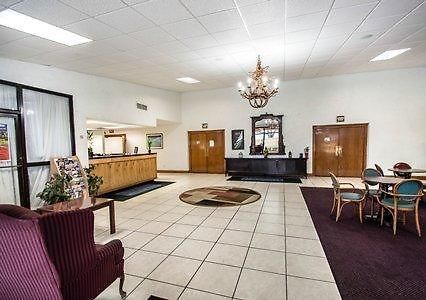 Rodeway Inn & Conference Center 오렌지 파크 외부 사진