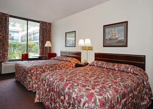 Rodeway Inn & Conference Center 오렌지 파크 객실 사진